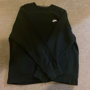 Black Nike Sweater Size XL(fits like large) , didn’t really wear it